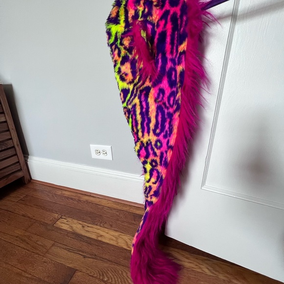 Brand new scoodie - Picture 2 of 2